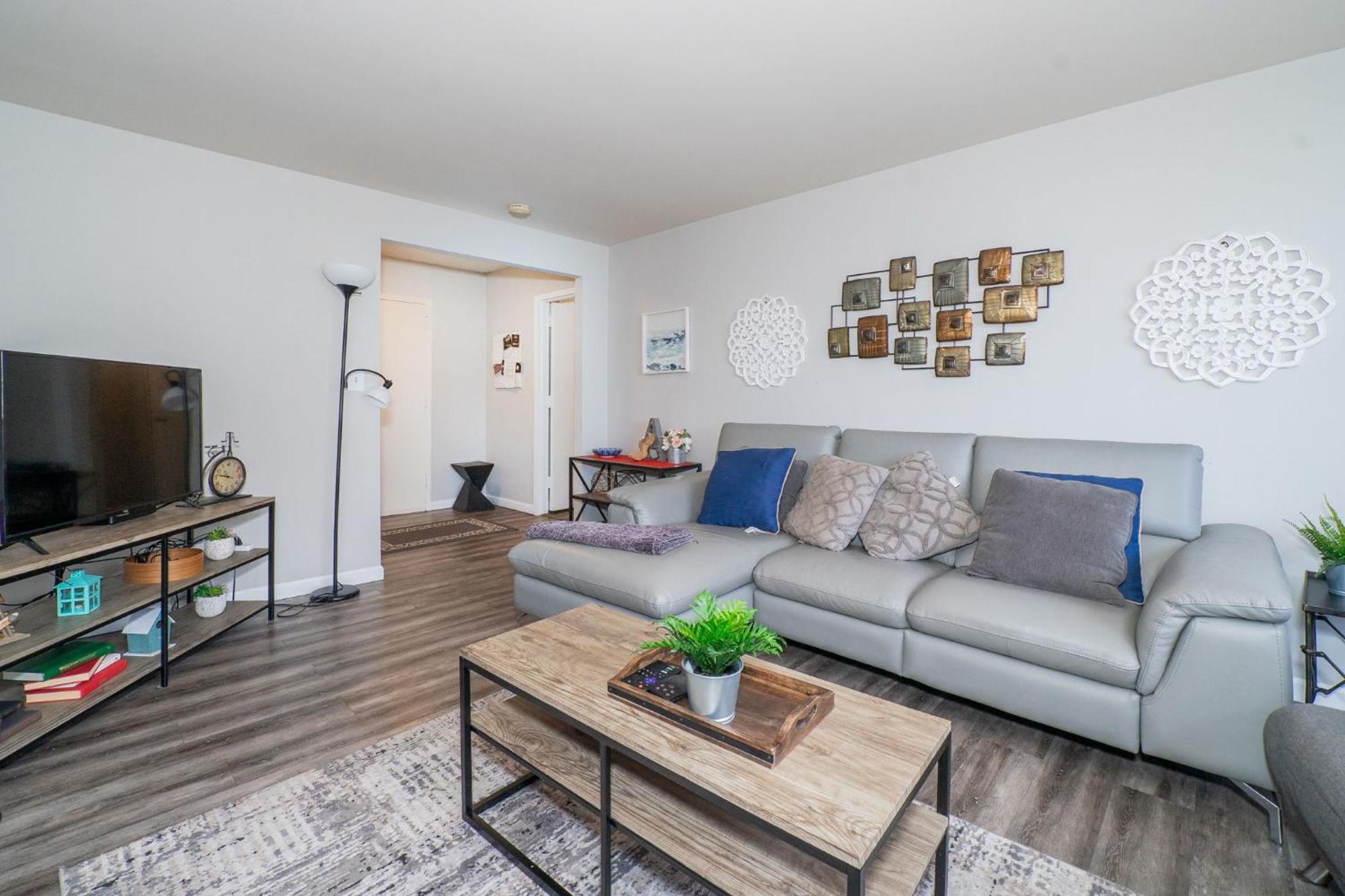 Welcoming Barn, 2 Bedroom & 1 Bath & Parking Atlanta Exterior photo